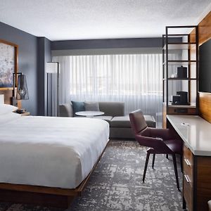 King Room Mobility or hearing accessible